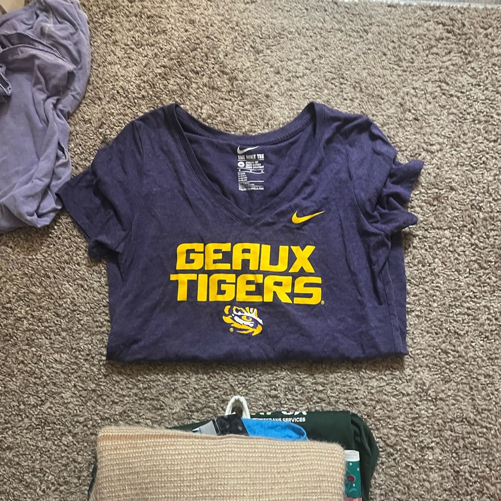Nike Purple and Yellow Short Sleeve Tees